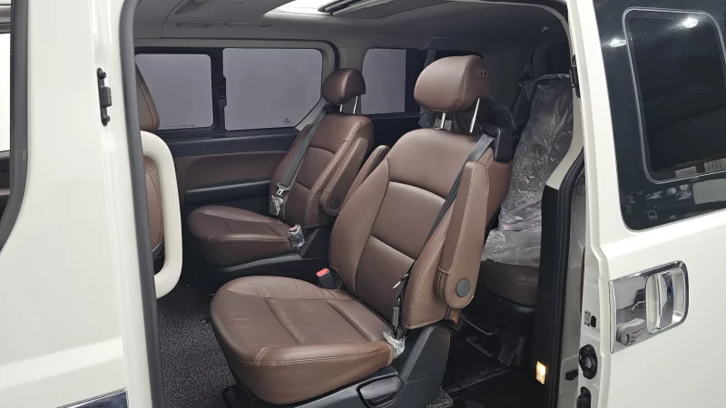 Hyundai Grand Starex