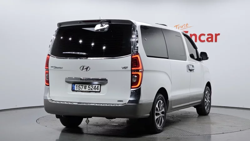 Hyundai Grand Starex