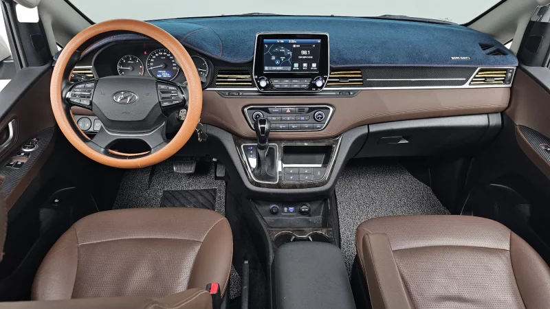 Hyundai Grand Starex