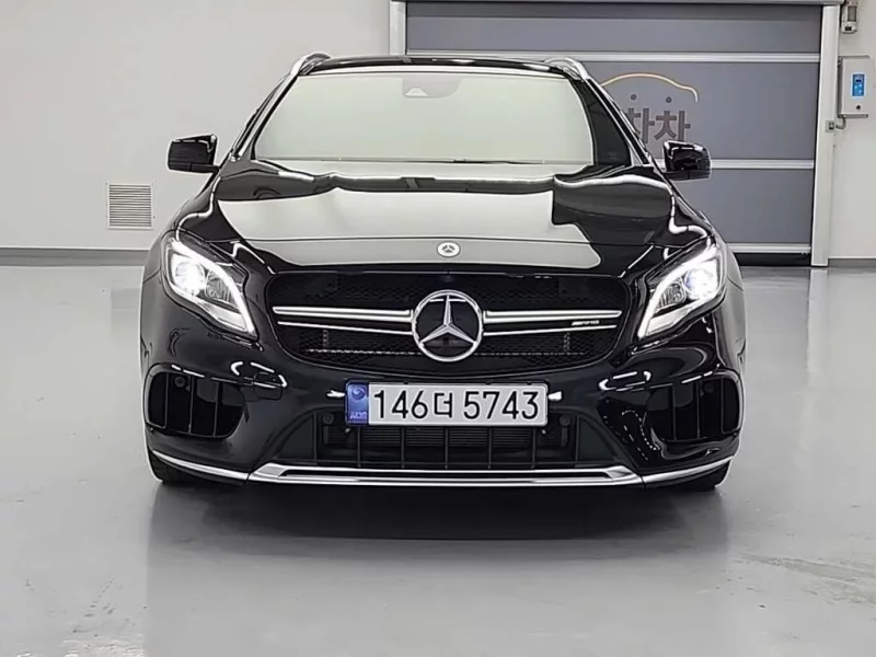 Mercedes-Benz GLA-Class