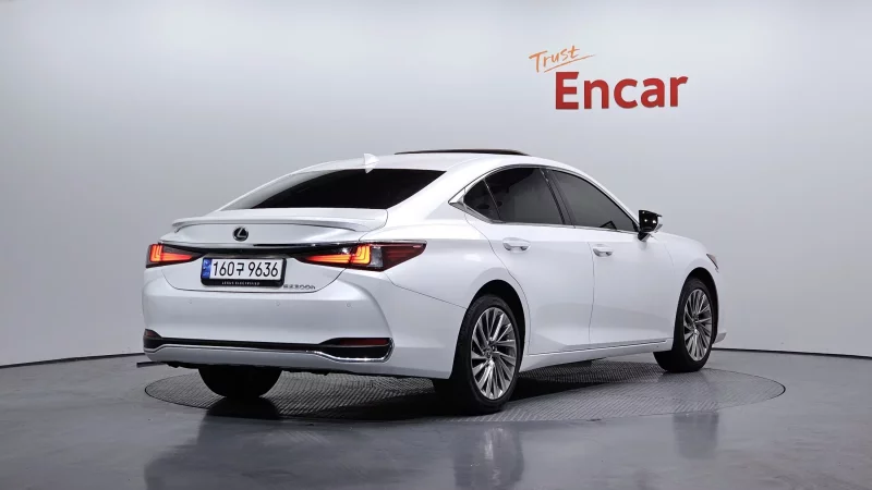 Lexus ES300h