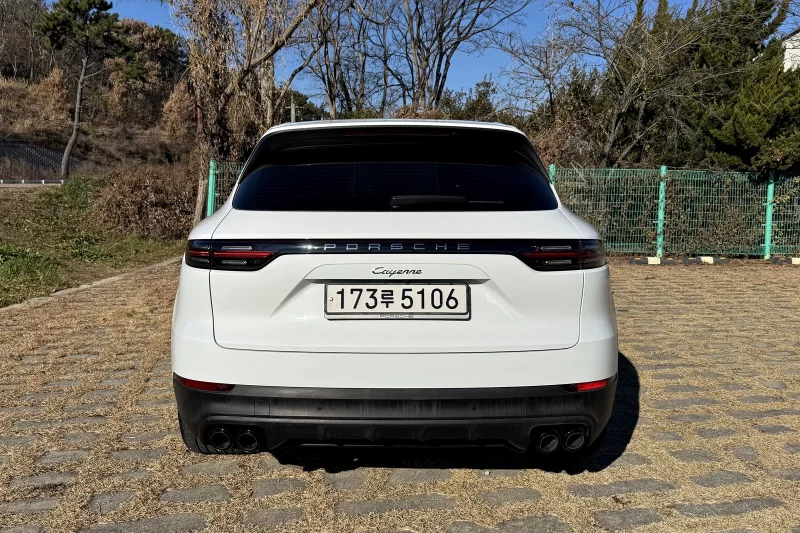Porsche CAYENNE
