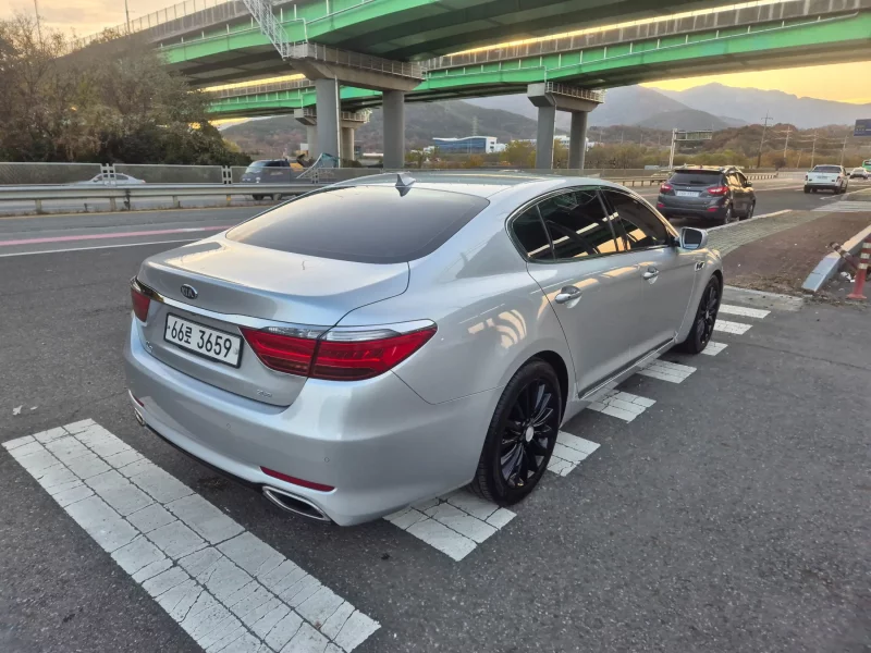 Kia K9