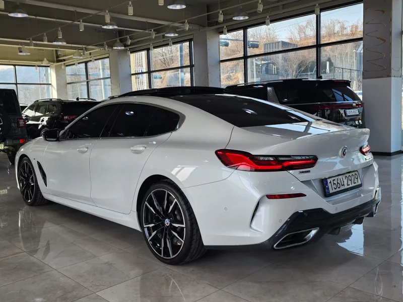 BMW 8-Series