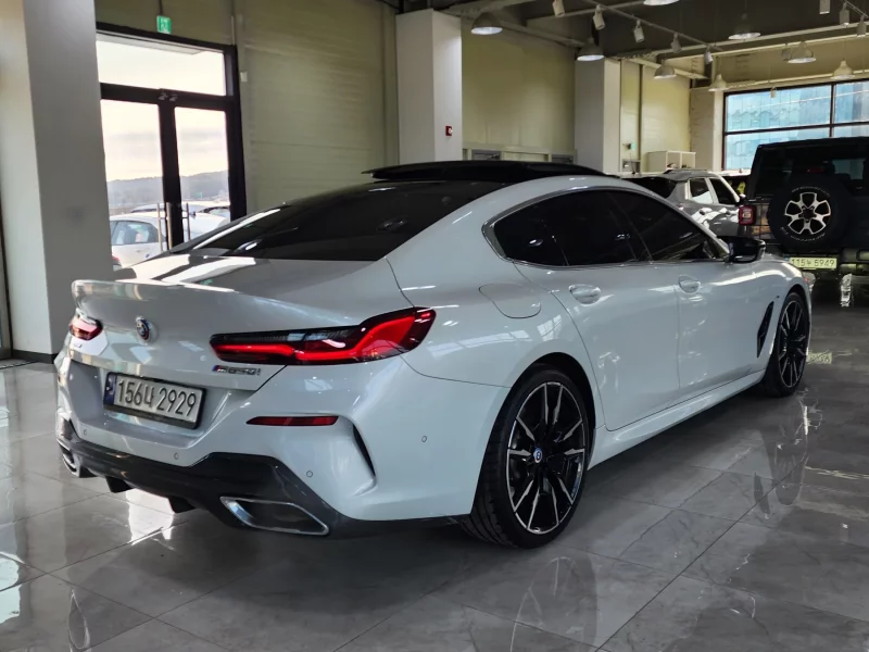 BMW 8-Series