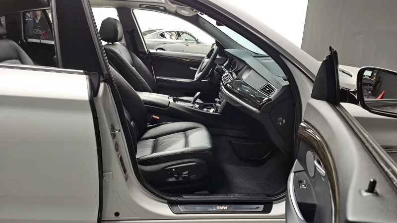 BMW 5-Series Gran Turismo