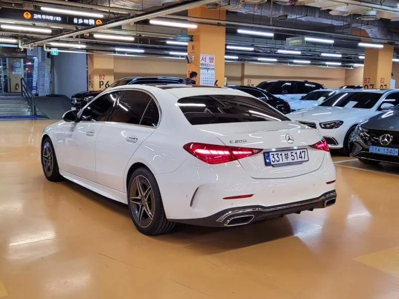 Mercedes-Benz C-Class