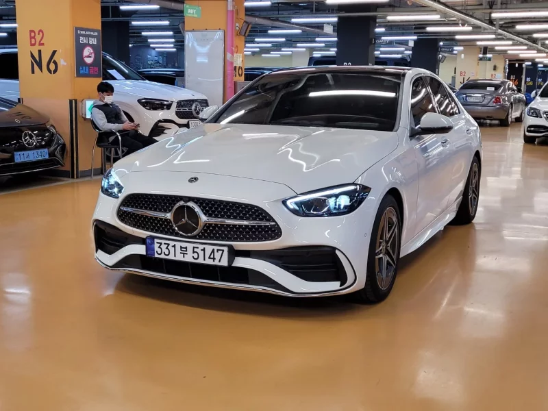 Mercedes-Benz C-Class