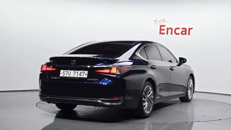 Lexus ES300h