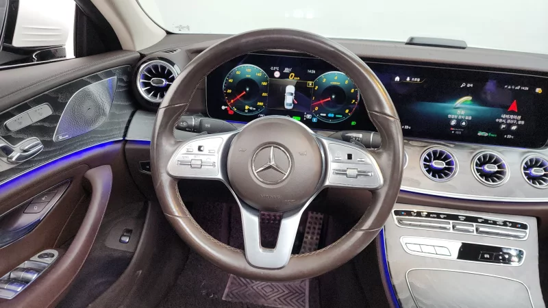 Mercedes-Benz CLS-Class