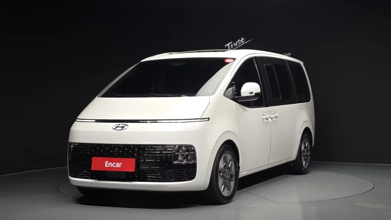 Hyundai Staria