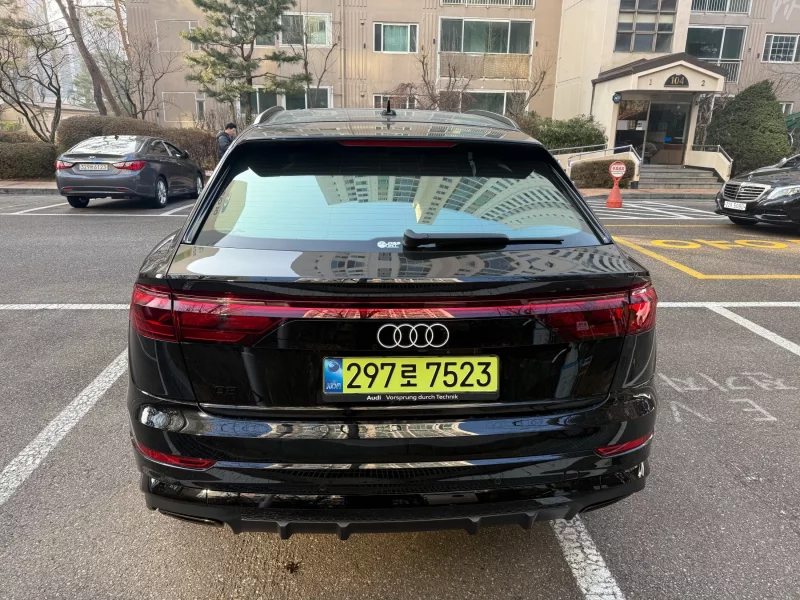 Audi Q8