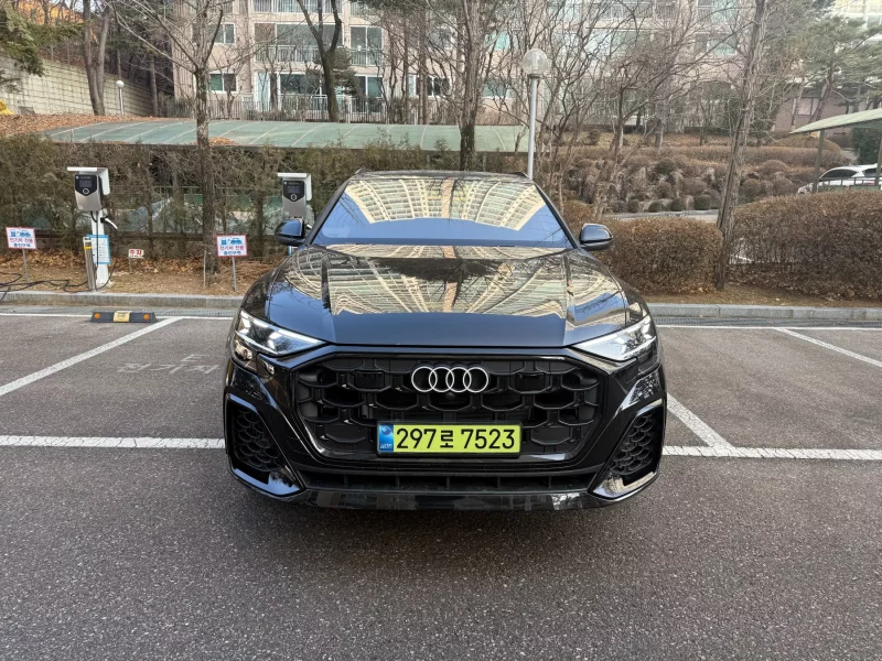 Audi Q8