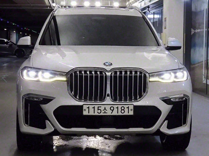 BMW X7