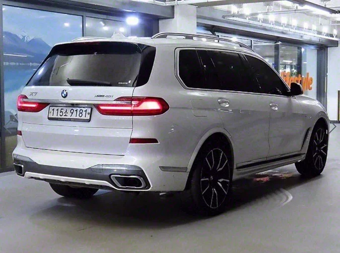 BMW X7