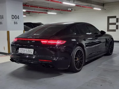 Porsche PANAMERA