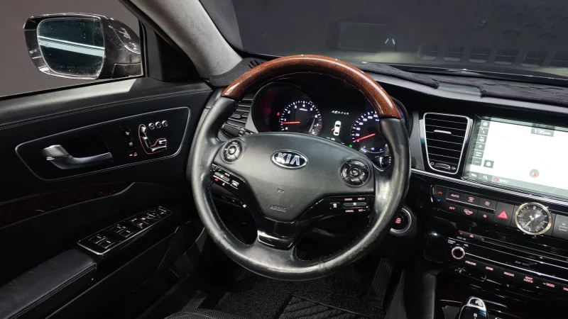 Kia K9