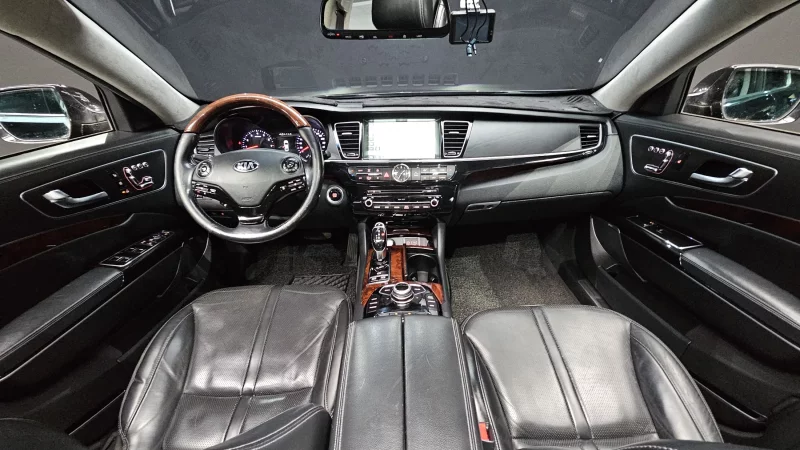 Kia K9