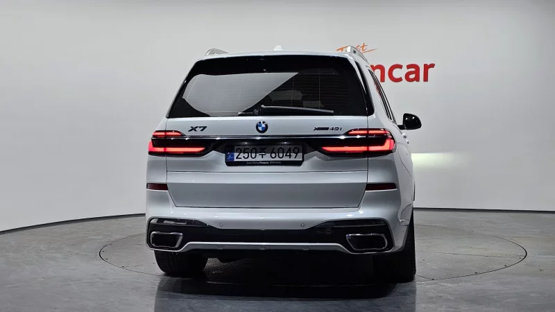 BMW X7