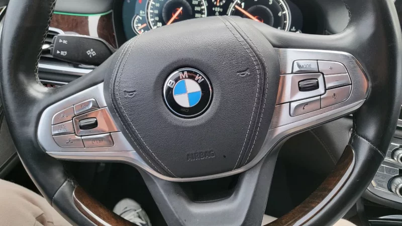 BMW 7-Series