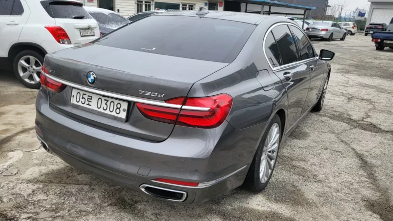 BMW 7-Series