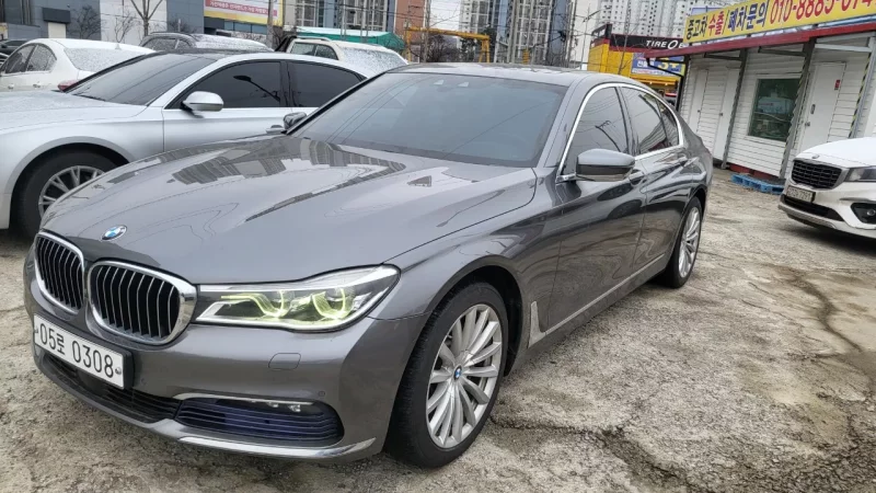 BMW 7-Series