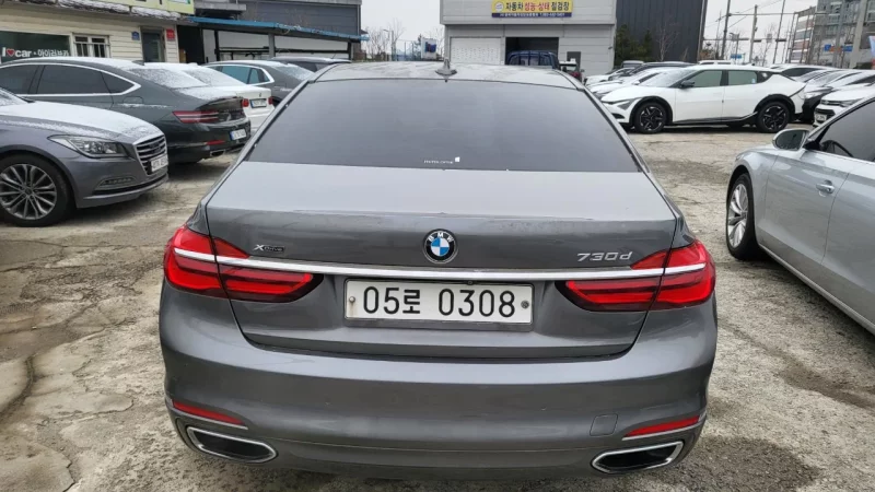 BMW 7-Series