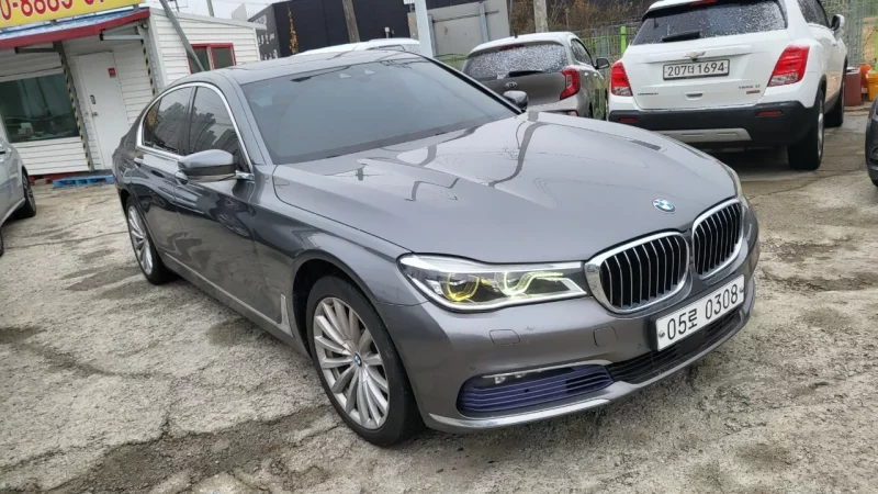 BMW 7-Series