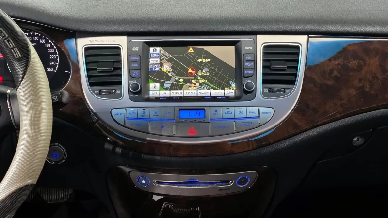 Hyundai Genesis