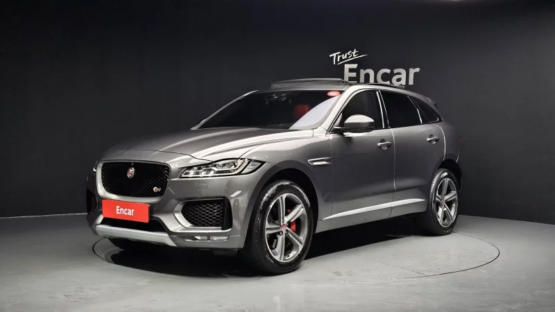 Jaguar F-PACE