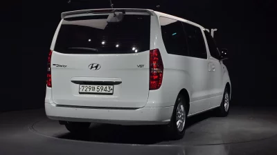 Hyundai Starex