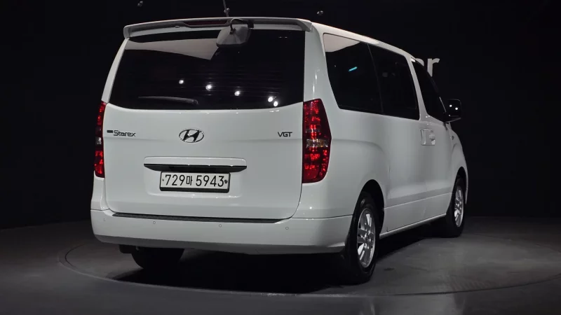 Hyundai Starex