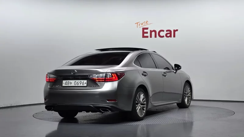 Lexus ES350