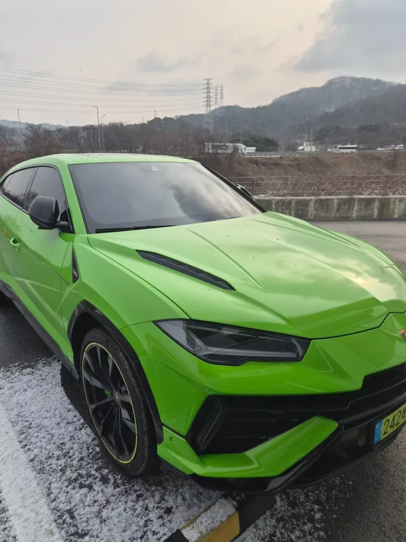 Lamborghini URUS