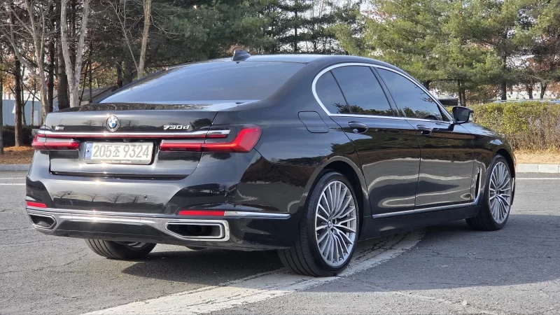 BMW 7-Series