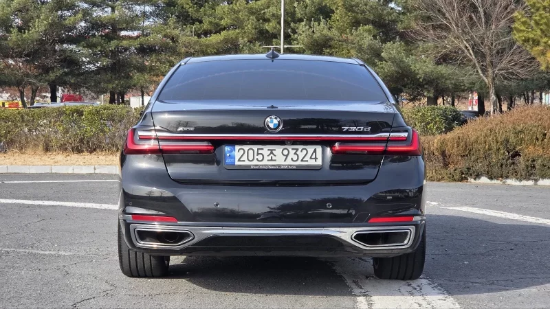 BMW 7-Series