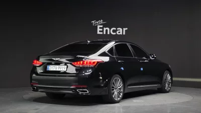 Hyundai Genesis