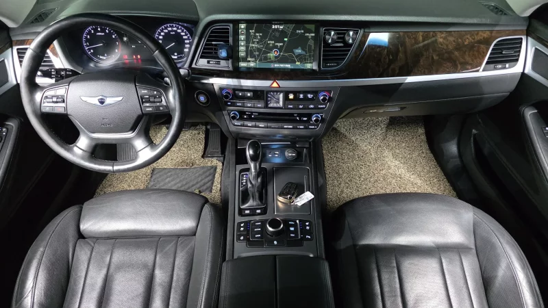 Hyundai Genesis