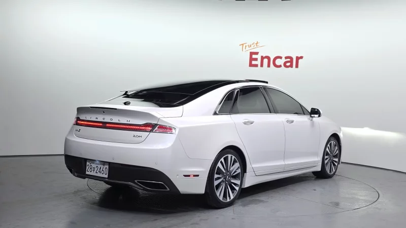 Lincoln MKZ