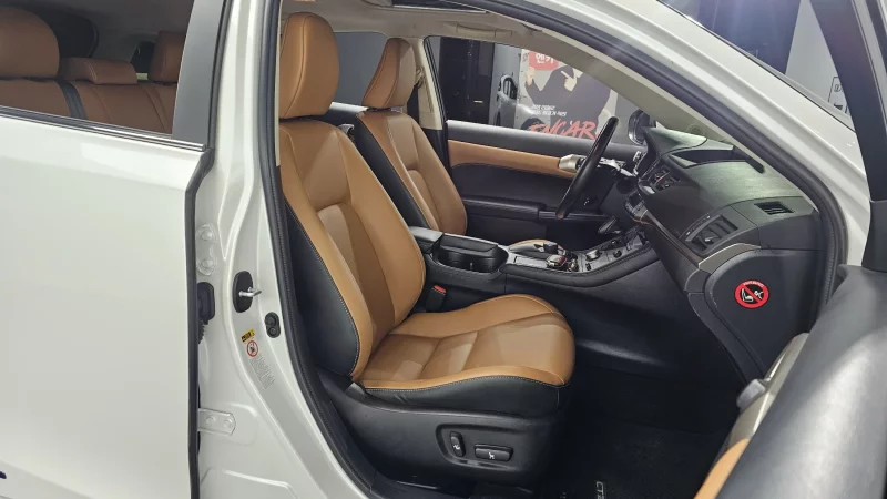 Lexus CT200h