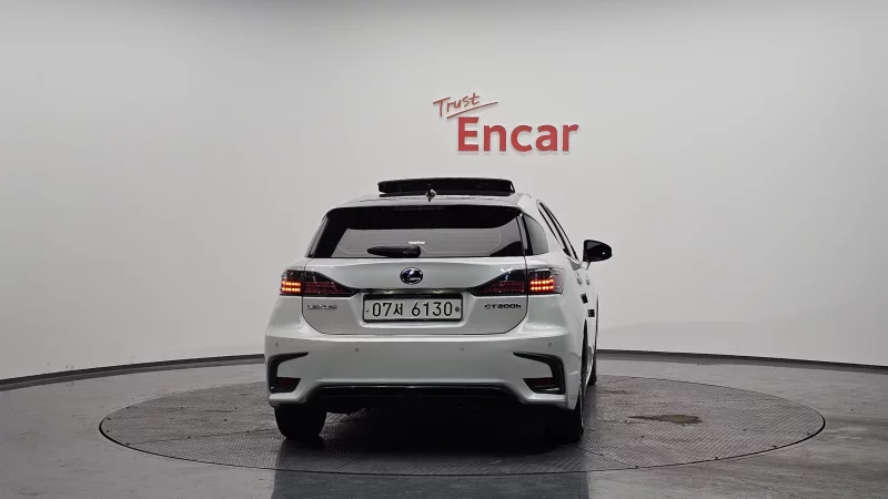 Lexus CT200h
