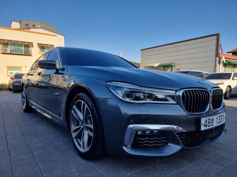 BMW 7-Series