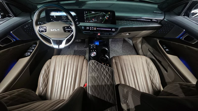Kia K8