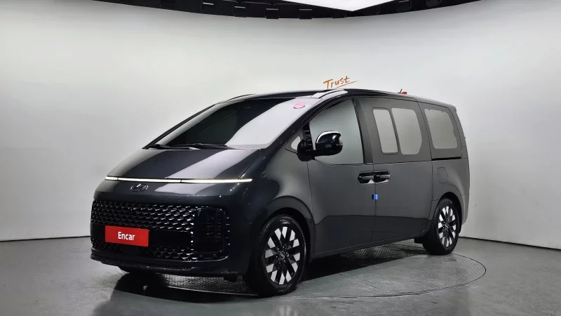 Hyundai Staria