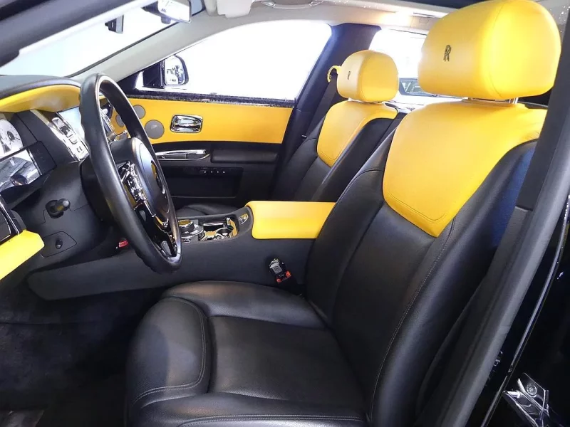 Rolls-Royce GHOST