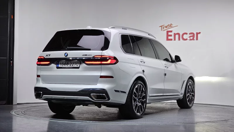 BMW X7