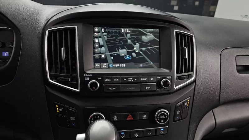 Hyundai Grand Starex
