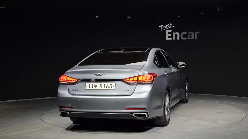 Hyundai Genesis
