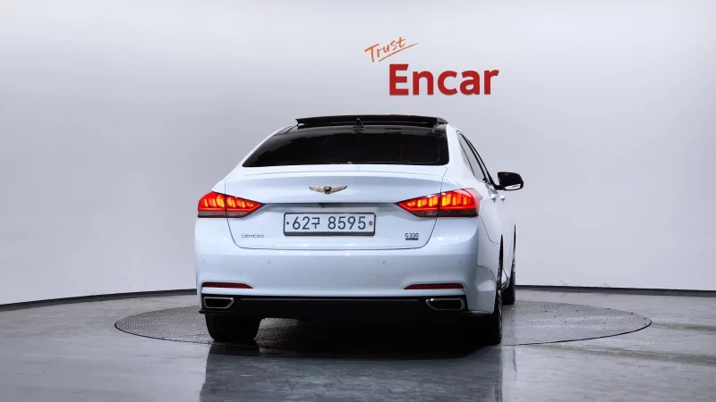 Hyundai Genesis