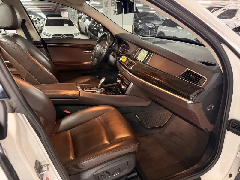 BMW 5-Series Gran Turismo